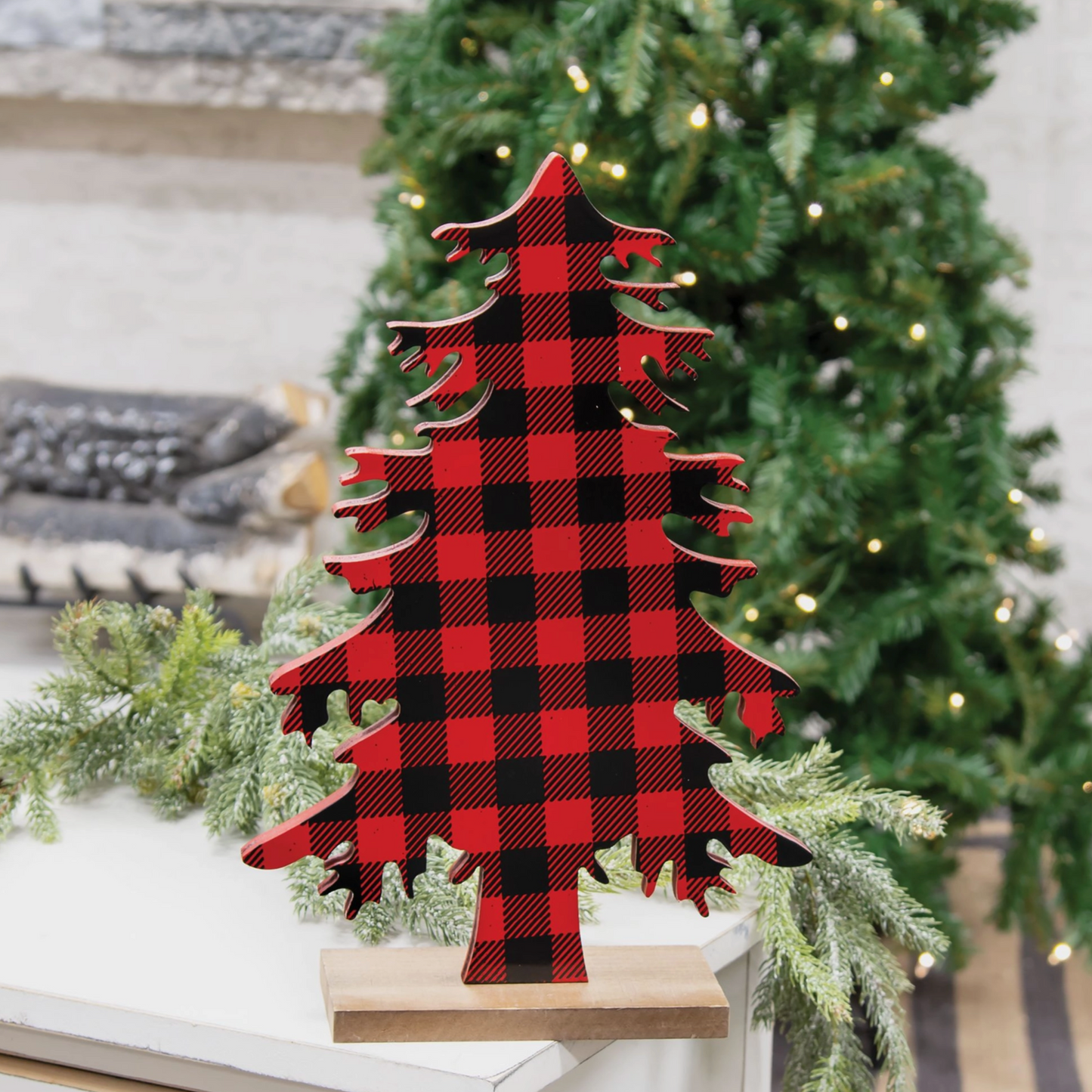 Red & Black Buffalo Check Wood Tree