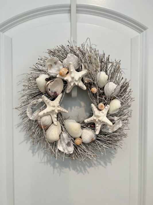 Mini Daniel Island - White Starfish Coastal Seashell Wreath