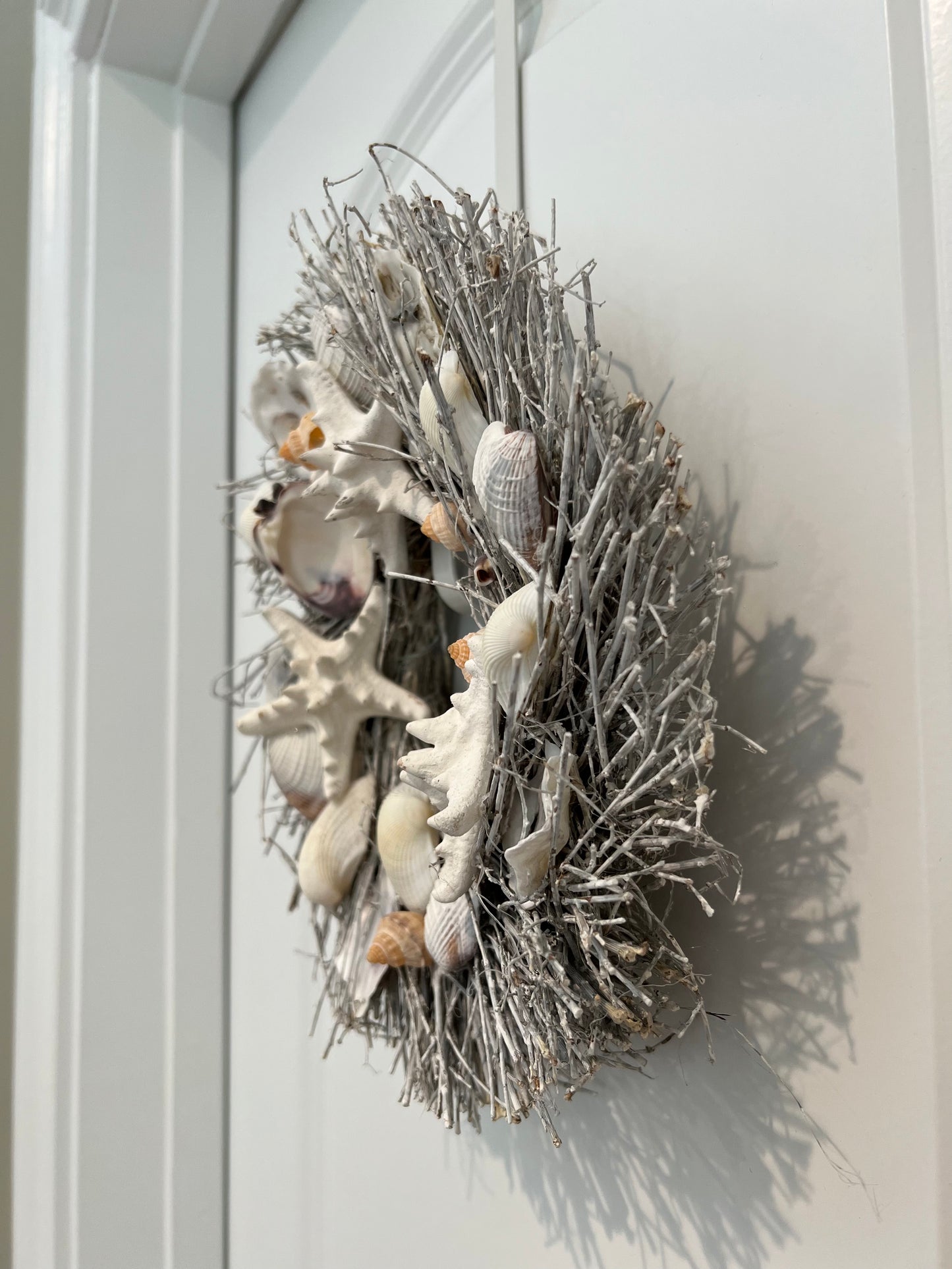 Mini Daniel Island - White Starfish Coastal Seashell Wreath