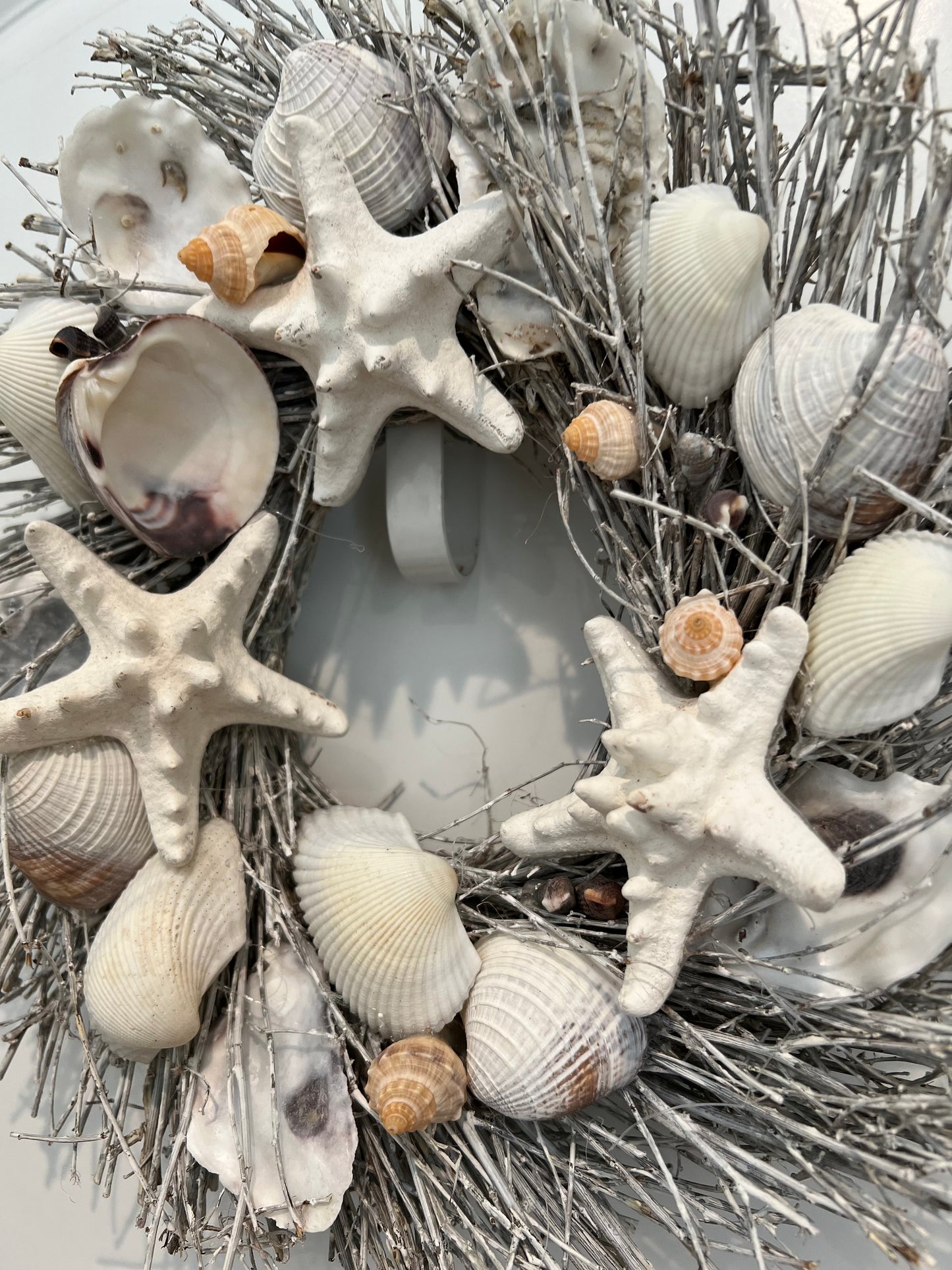 Mini Daniel Island - White Starfish Coastal Seashell Wreath