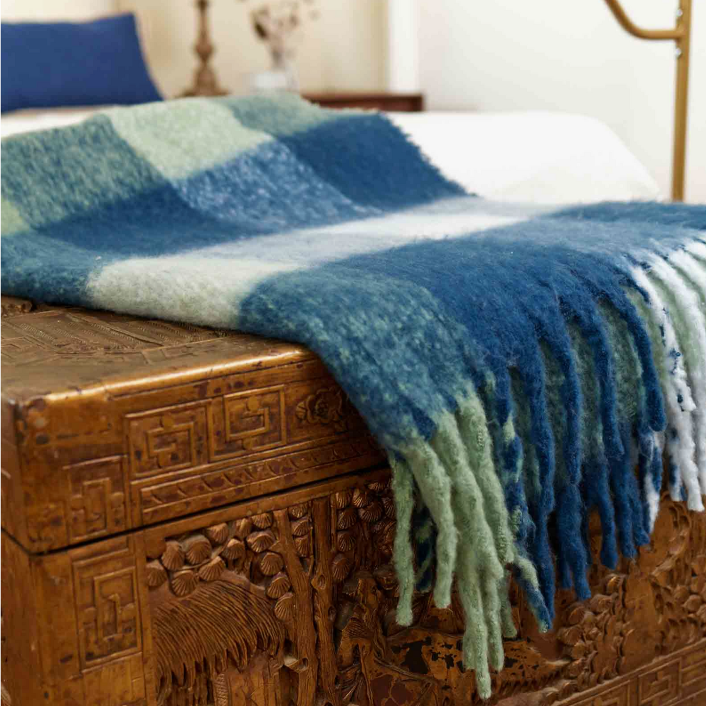 Cuddle Throw Navy & Green  or Pink & Tan