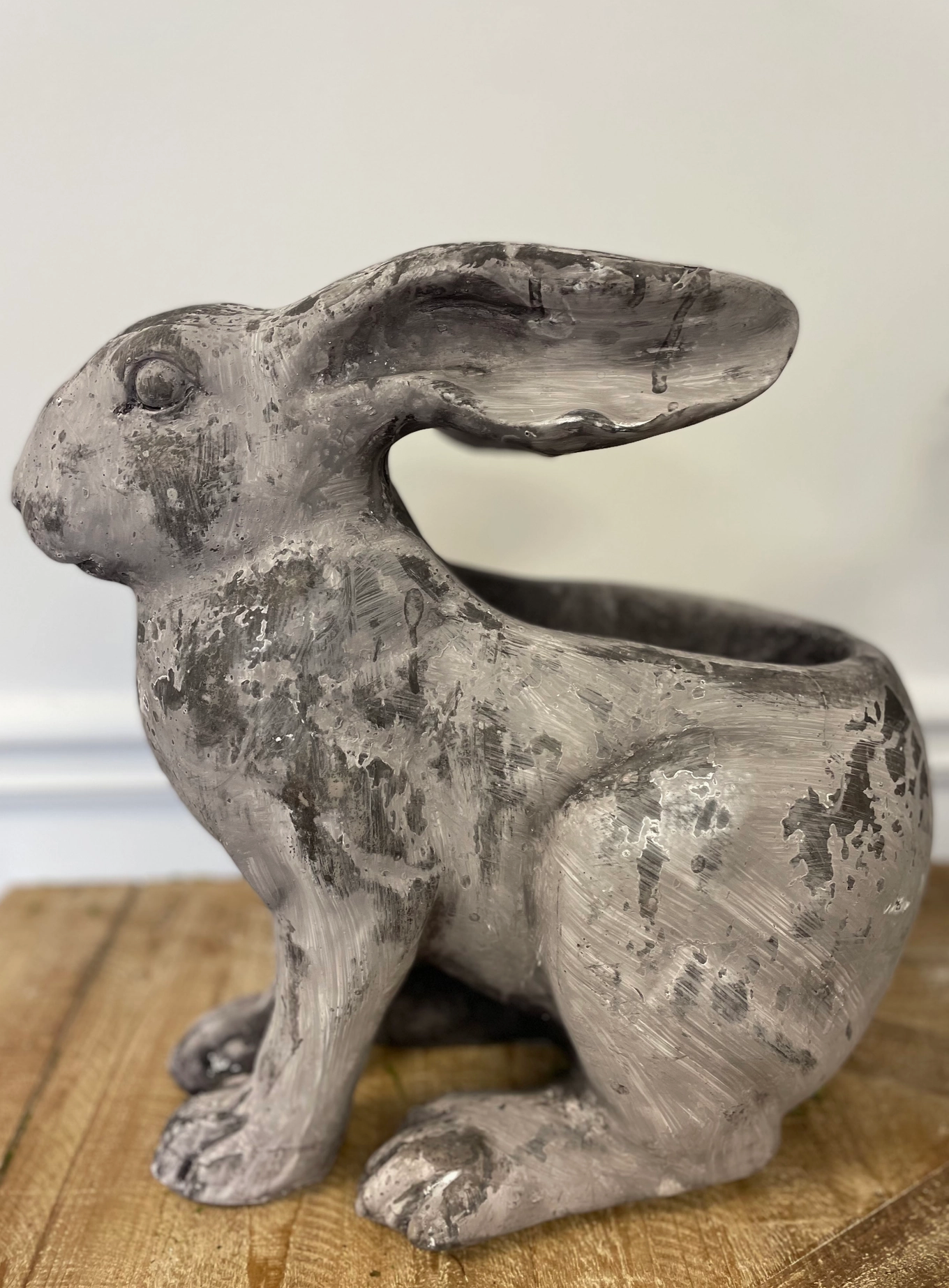 Garden Rabbit Planter