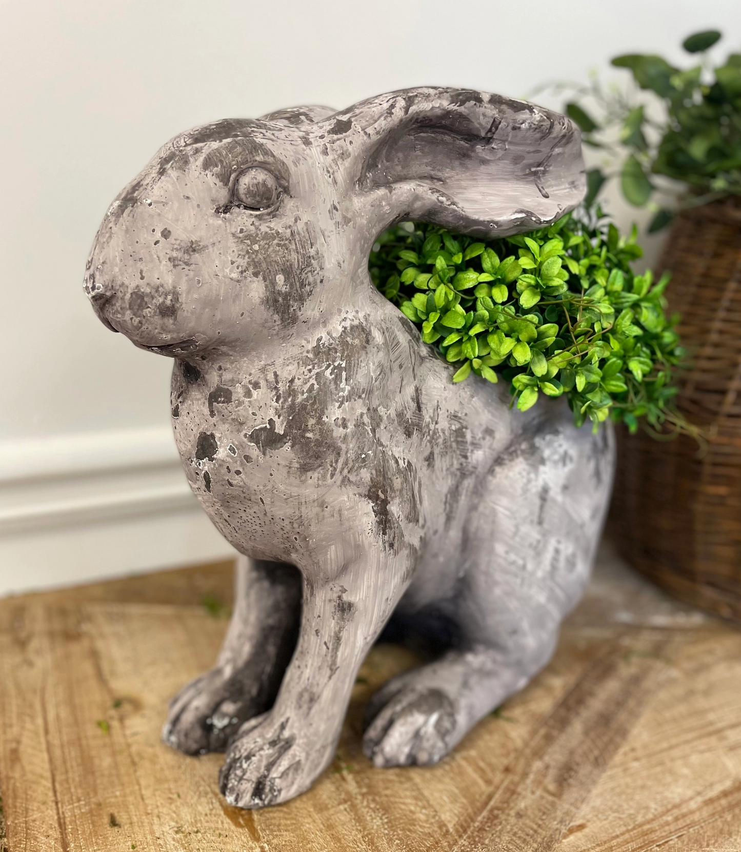 Garden Rabbit Planter