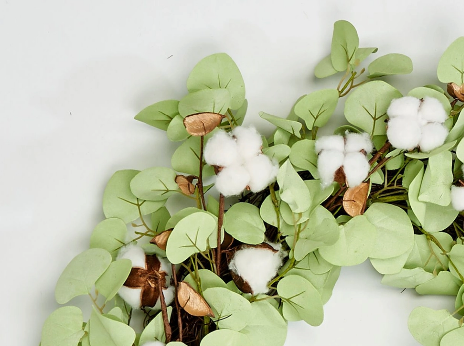 Leafy Cotton Wreath